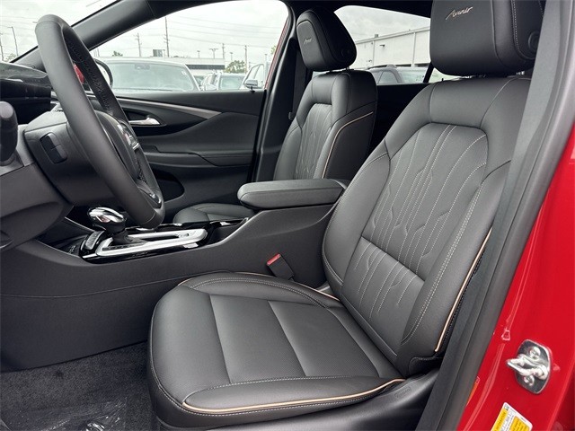 Buick Envista Vehicle Full-screen Gallery Image 11