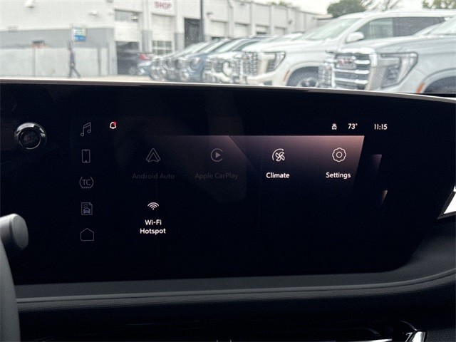 Buick Envista Vehicle Full-screen Gallery Image 16