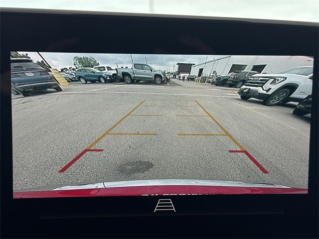 Buick Envista Vehicle Full-screen Gallery Image 17