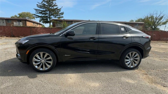 Buick Envista Vehicle Full-screen Gallery Image 05