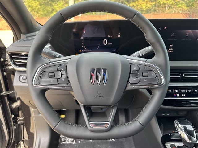 Buick Envista Vehicle Full-screen Gallery Image 14