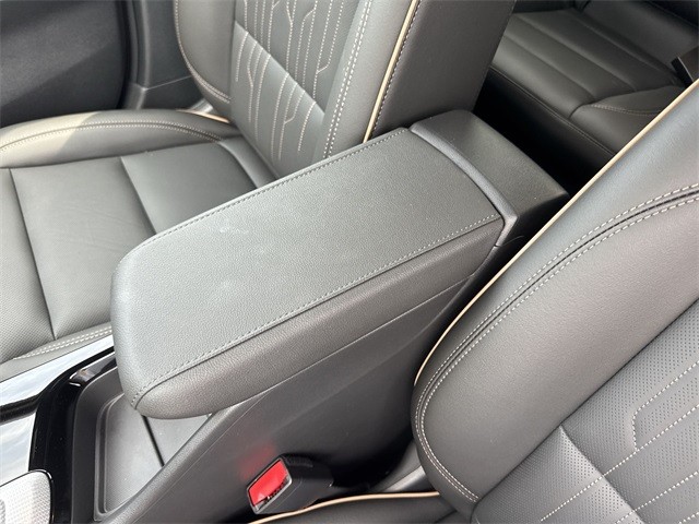 Buick Envista Vehicle Full-screen Gallery Image 20