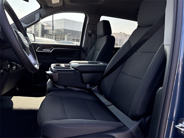 GMC Sierra 1500 Vehicle Full-screen Gallery Image 11