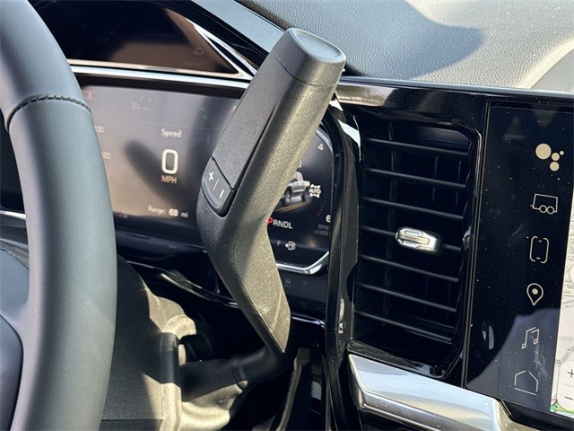 GMC Sierra 1500 Vehicle Full-screen Gallery Image 20