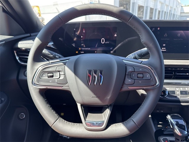 Buick Envista Vehicle Full-screen Gallery Image 14