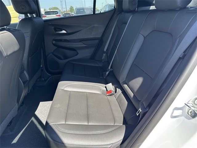 Buick Envista Vehicle Full-screen Gallery Image 21