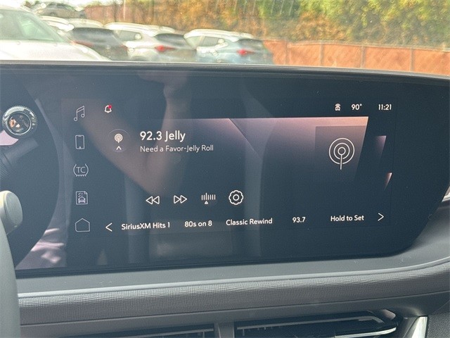 Buick Envista Vehicle Full-screen Gallery Image 16
