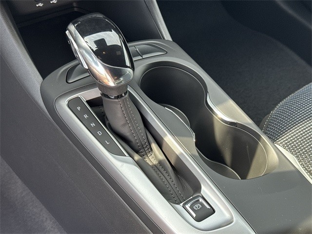 Buick Envista Vehicle Full-screen Gallery Image 19