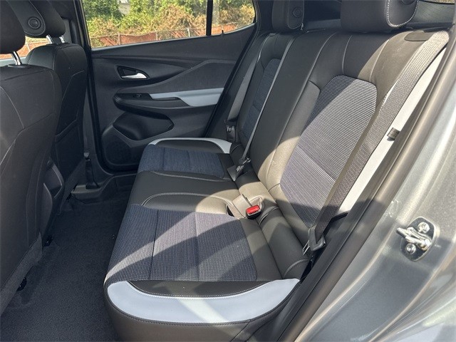 Buick Envista Vehicle Full-screen Gallery Image 21