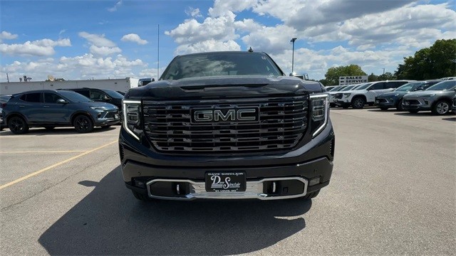 GMC Sierra 1500 Vehicle Full-screen Gallery Image 03