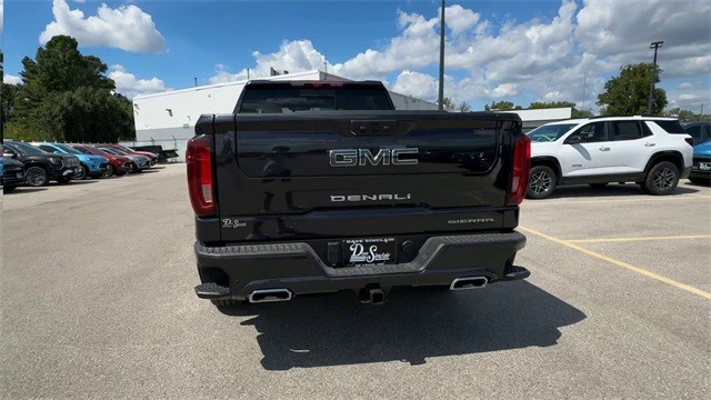 GMC Sierra 1500 Vehicle Full-screen Gallery Image 07