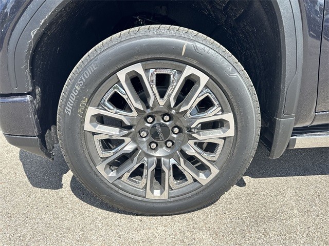 GMC Sierra 1500 Vehicle Full-screen Gallery Image 10