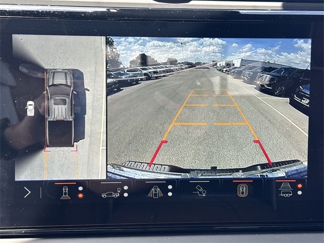 GMC Sierra 1500 Vehicle Full-screen Gallery Image 17