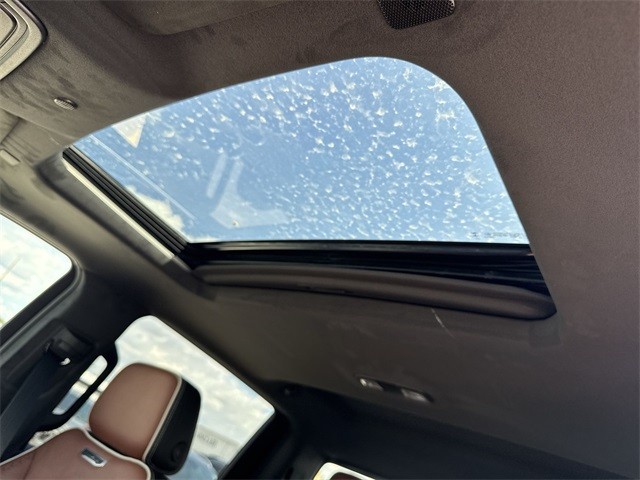 GMC Sierra 1500 Vehicle Full-screen Gallery Image 22