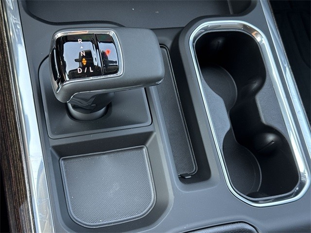 GMC Sierra 1500 Vehicle Full-screen Gallery Image 20