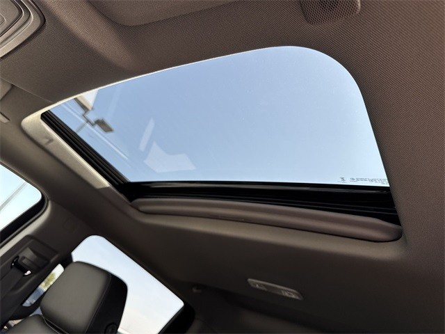 GMC Sierra 1500 Vehicle Full-screen Gallery Image 22