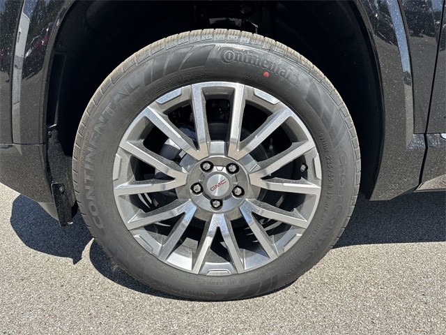 GMC Terrain Vehicle Full-screen Gallery Image 10