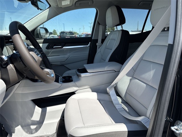 GMC Terrain Vehicle Full-screen Gallery Image 11