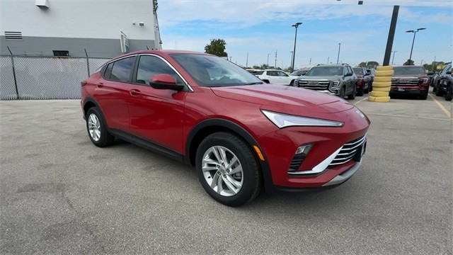 Buick Envista Vehicle Full-screen Gallery Image 02