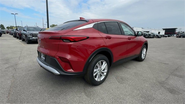 Buick Envista Vehicle Full-screen Gallery Image 08