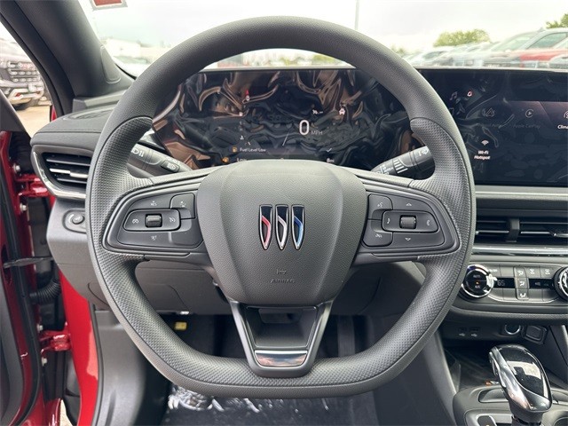 Buick Envista Vehicle Full-screen Gallery Image 14