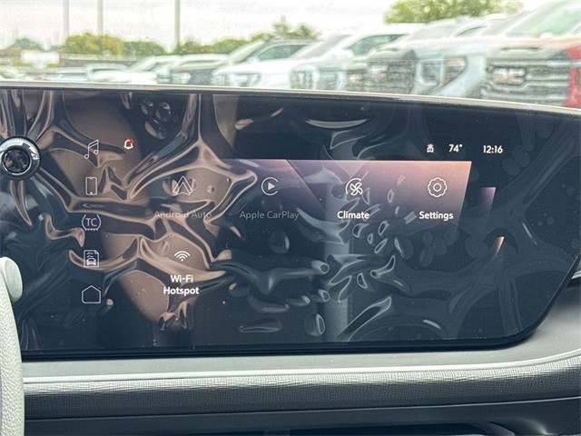 Buick Envista Vehicle Full-screen Gallery Image 16