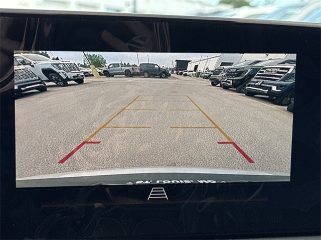 Buick Envista Vehicle Full-screen Gallery Image 17