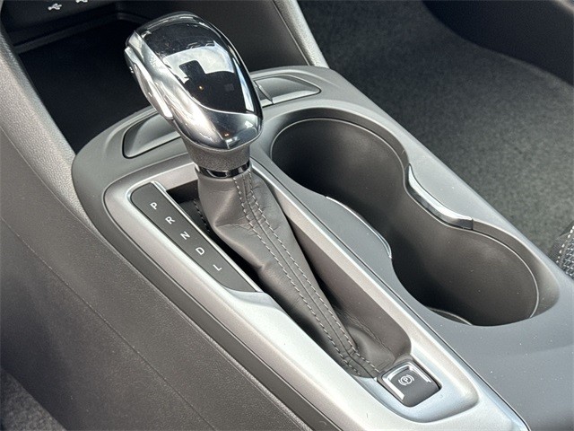 Buick Envista Vehicle Full-screen Gallery Image 19