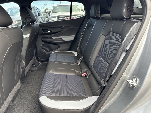 Buick Envista Vehicle Full-screen Gallery Image 21