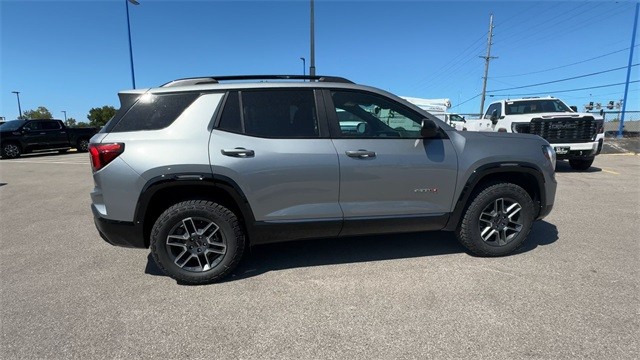 GMC Terrain Vehicle Full-screen Gallery Image 09