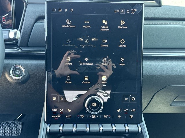 GMC Terrain Vehicle Full-screen Gallery Image 16