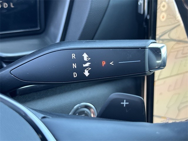 GMC Terrain Vehicle Full-screen Gallery Image 20