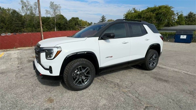 GMC Terrain Vehicle Full-screen Gallery Image 04