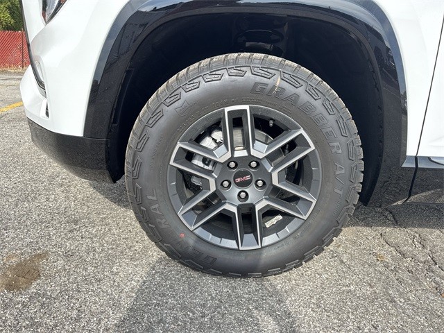 GMC Terrain Vehicle Full-screen Gallery Image 10