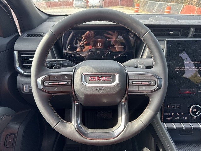 GMC Terrain Vehicle Full-screen Gallery Image 14