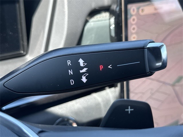 GMC Terrain Vehicle Full-screen Gallery Image 20