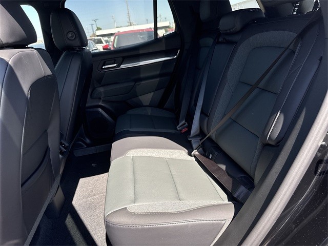 GMC Terrain Vehicle Full-screen Gallery Image 22