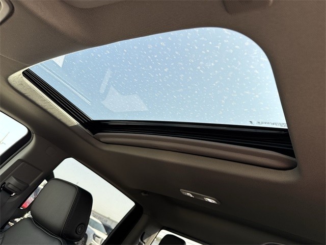 GMC Sierra 1500 Vehicle Full-screen Gallery Image 22