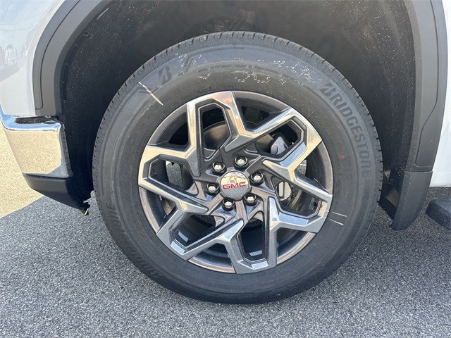 GMC Sierra 1500 Vehicle Full-screen Gallery Image 10