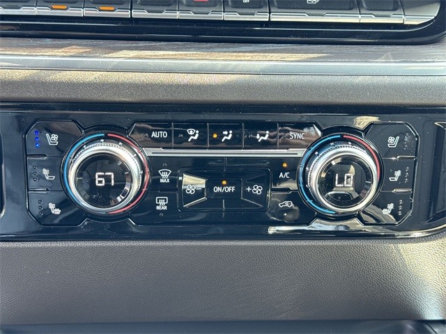 GMC Sierra 1500 Vehicle Full-screen Gallery Image 19