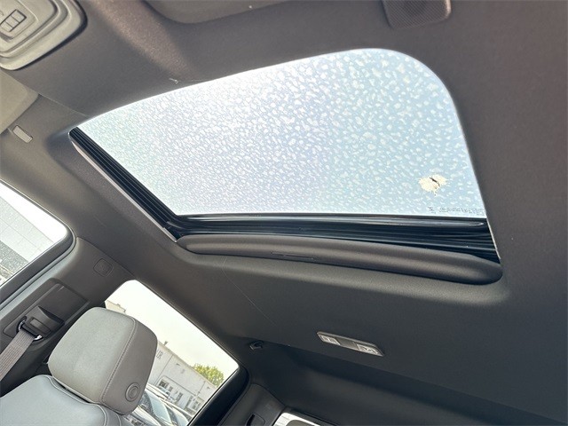 GMC Sierra 1500 Vehicle Full-screen Gallery Image 22