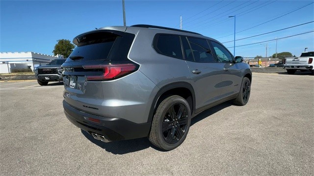 GMC Acadia Vehicle Full-screen Gallery Image 08