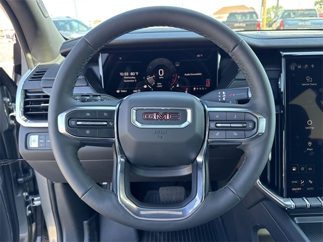 GMC Acadia Vehicle Full-screen Gallery Image 14