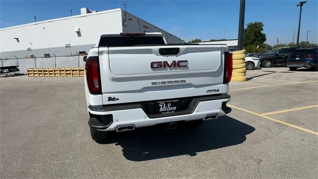 GMC Sierra 1500 Vehicle Full-screen Gallery Image 07