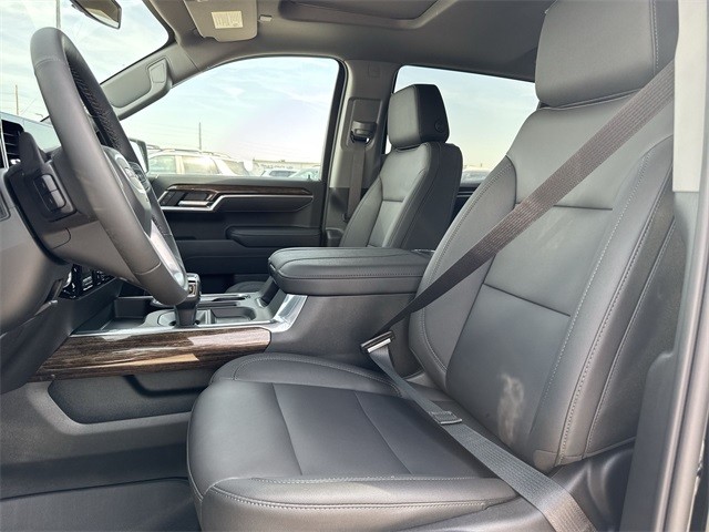 GMC Sierra 1500 Vehicle Full-screen Gallery Image 11