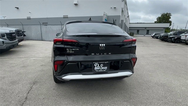 Buick Envista Vehicle Full-screen Gallery Image 07