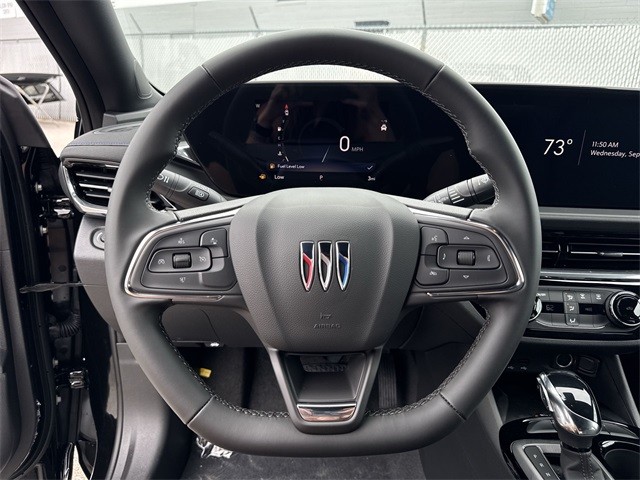 Buick Envista Vehicle Full-screen Gallery Image 14