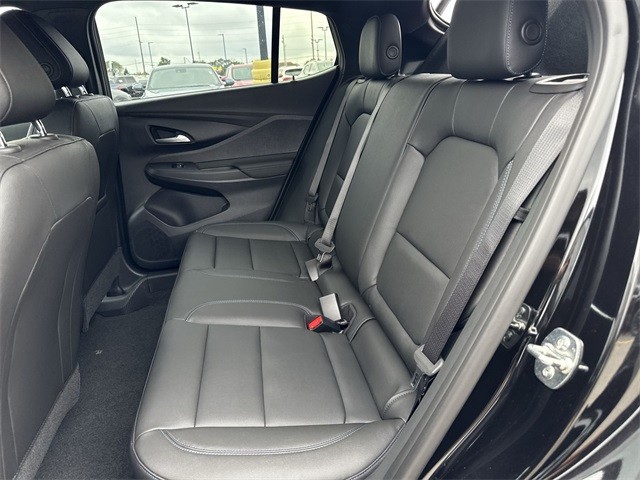 Buick Envista Vehicle Full-screen Gallery Image 21