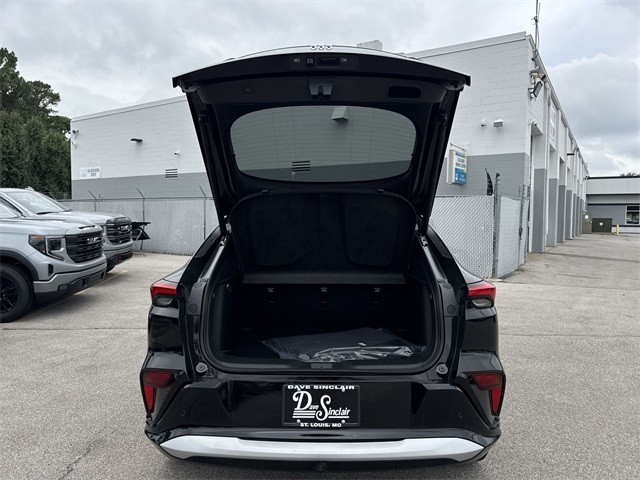 Buick Envista Vehicle Full-screen Gallery Image 22