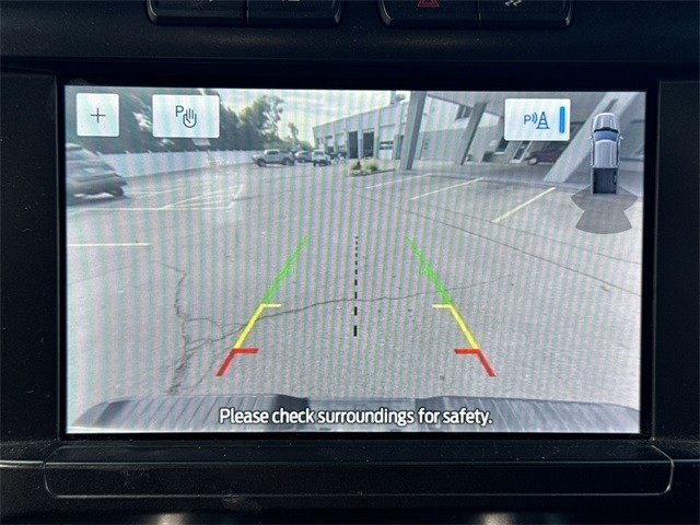 Ford F-150 Vehicle Full-screen Gallery Image 19